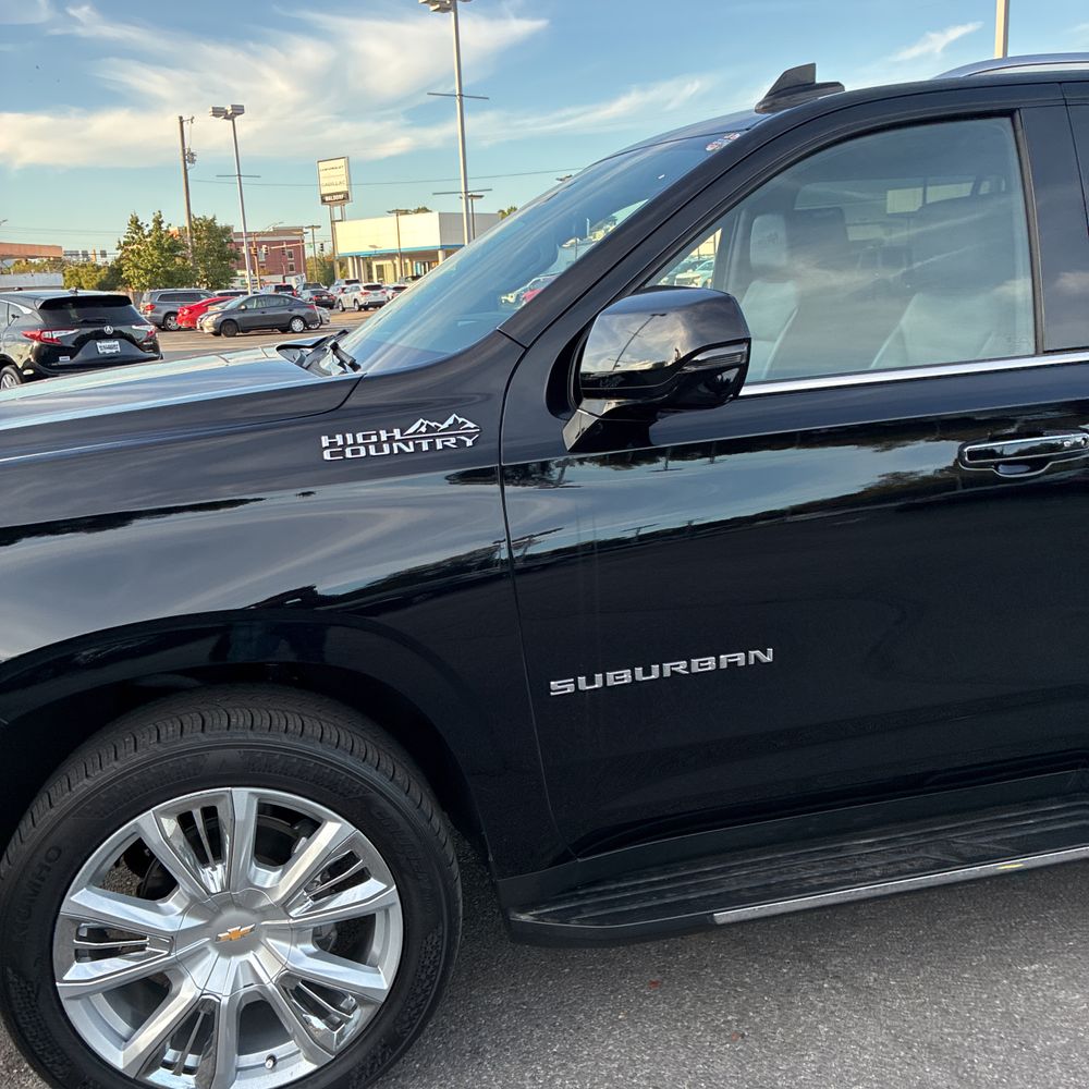 2024 Chevrolet Suburban High Country