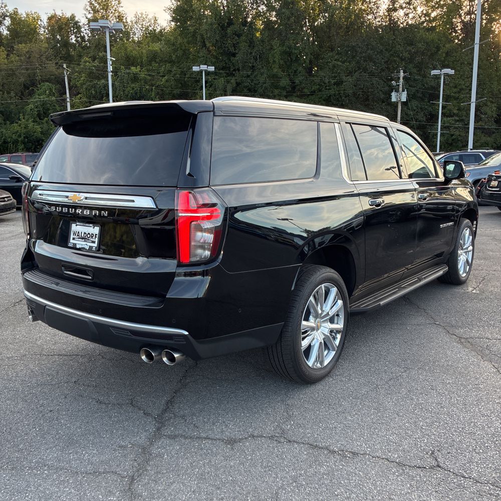 2024 Chevrolet Suburban High Country
