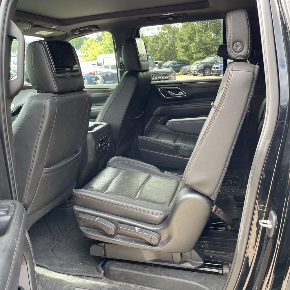 2021 Chevrolet Suburban High Country