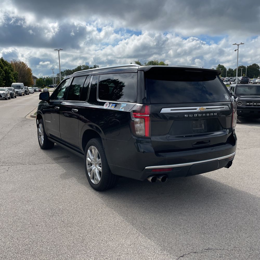 2021 Chevrolet Suburban High Country