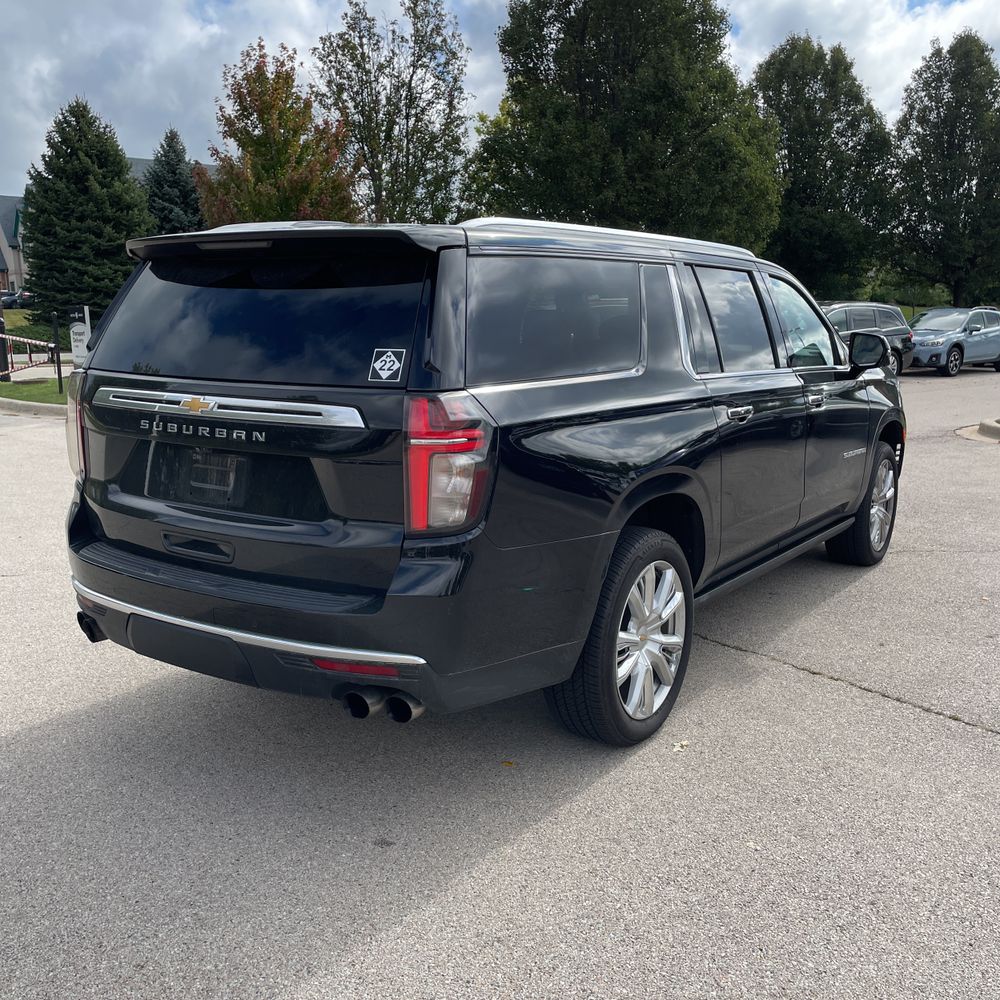 2021 Chevrolet Suburban High Country