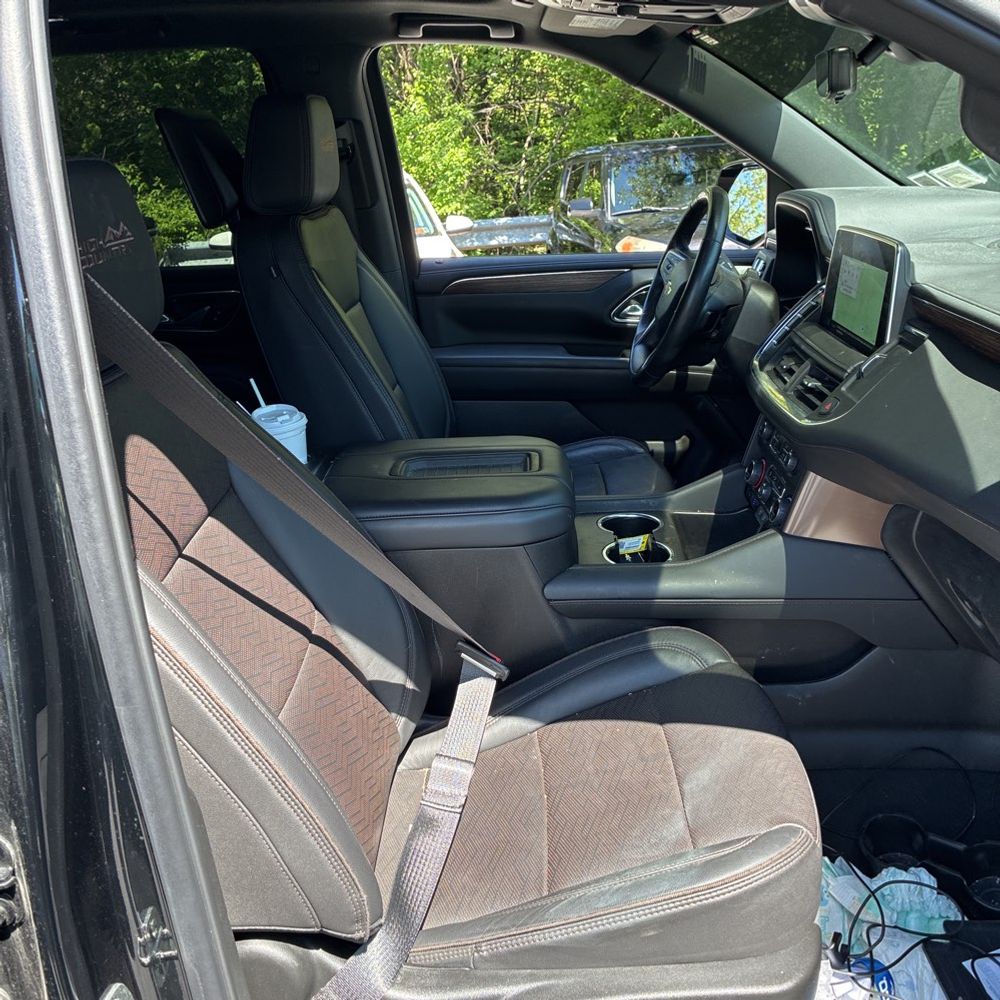 2023 Chevrolet Suburban High Country