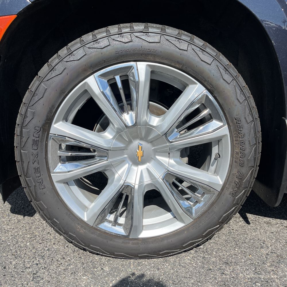 2023 Chevrolet Suburban High Country