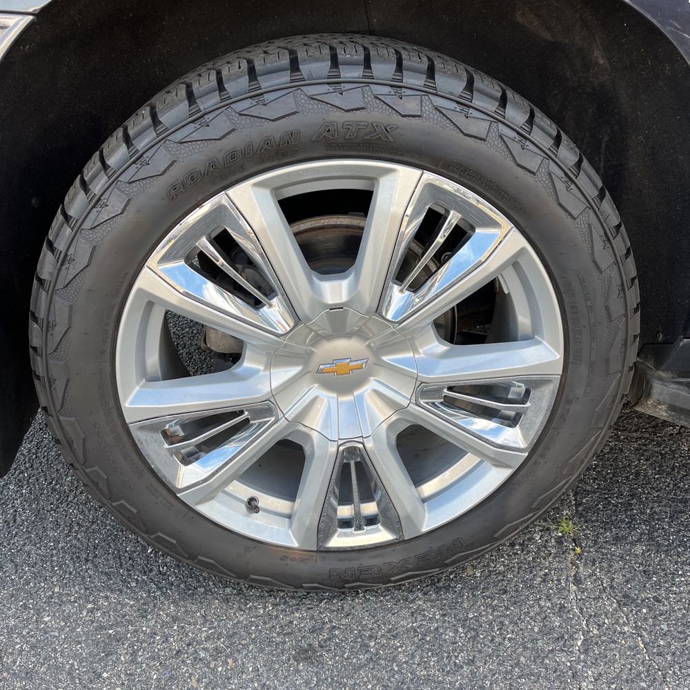 2023 Chevrolet Suburban High Country