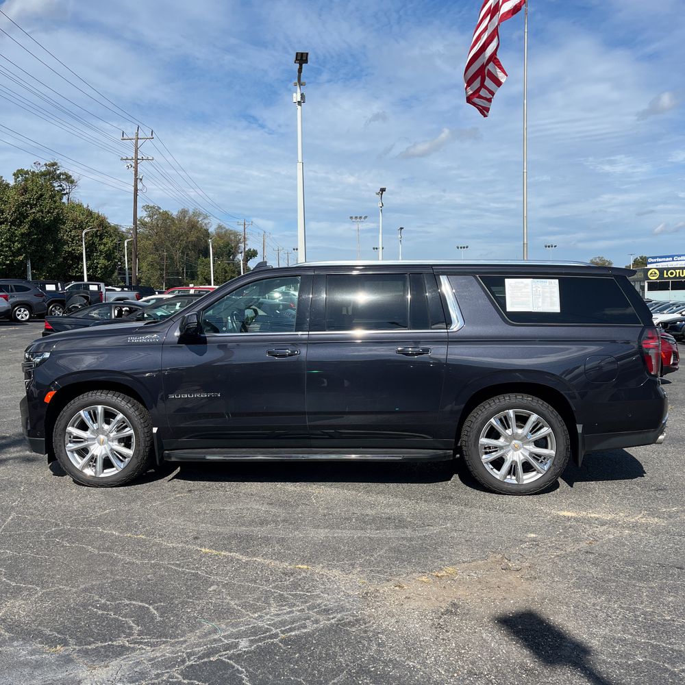 2023 Chevrolet Suburban High Country