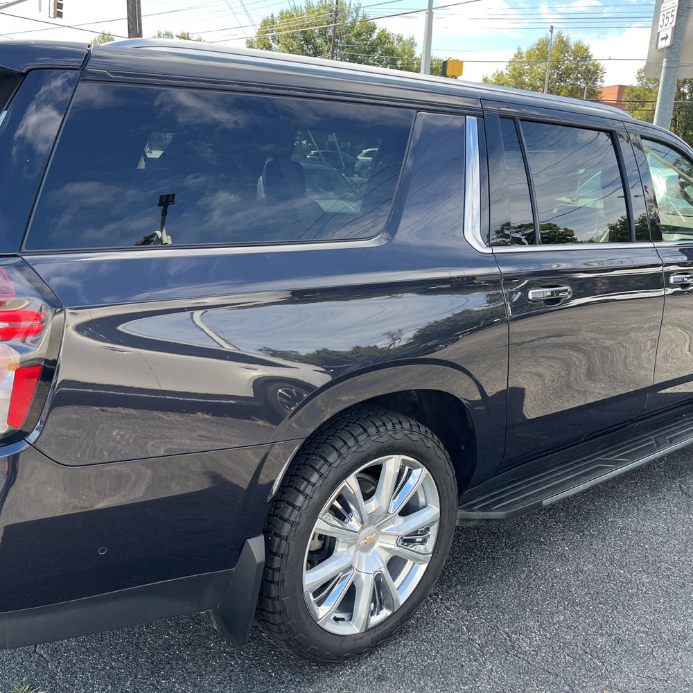 2023 Chevrolet Suburban High Country