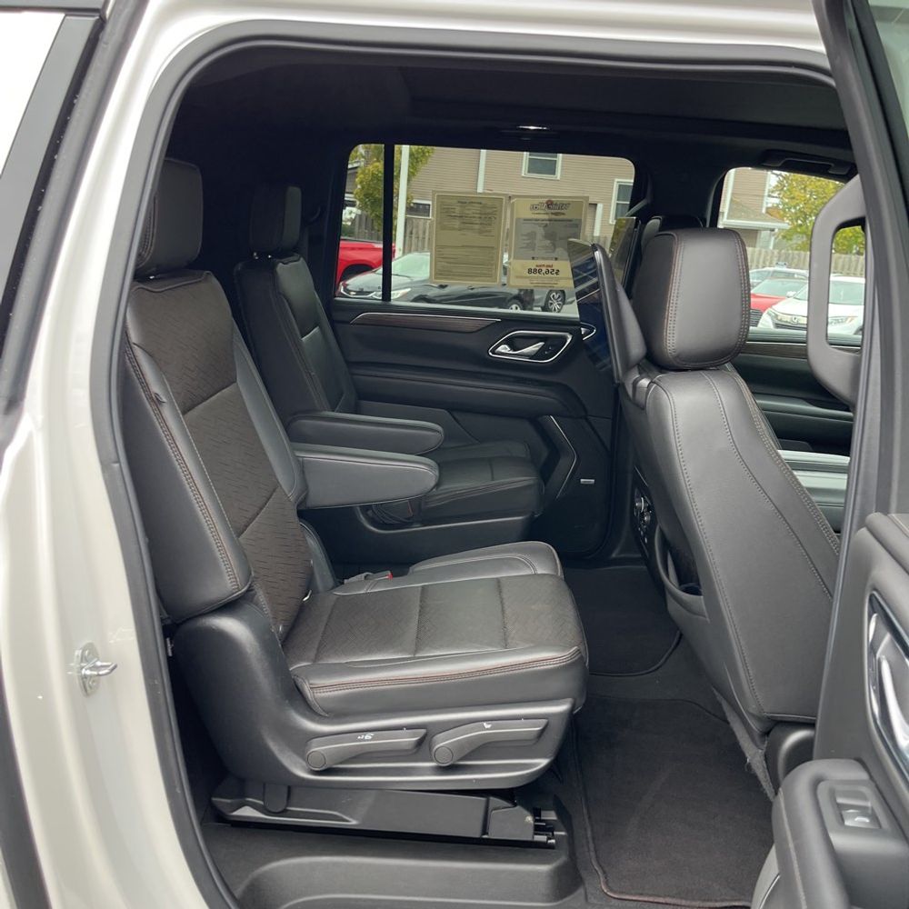 2022 Chevrolet Suburban High Country