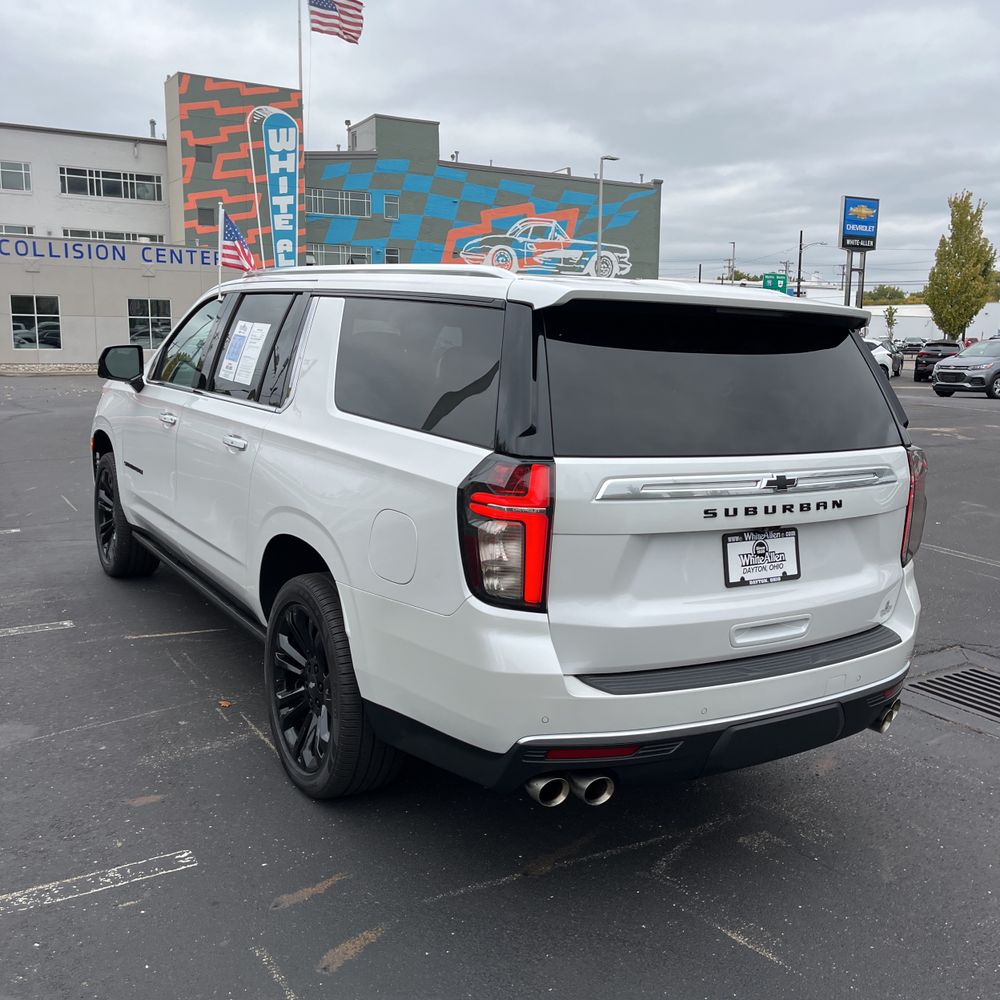 2022 Chevrolet Suburban High Country