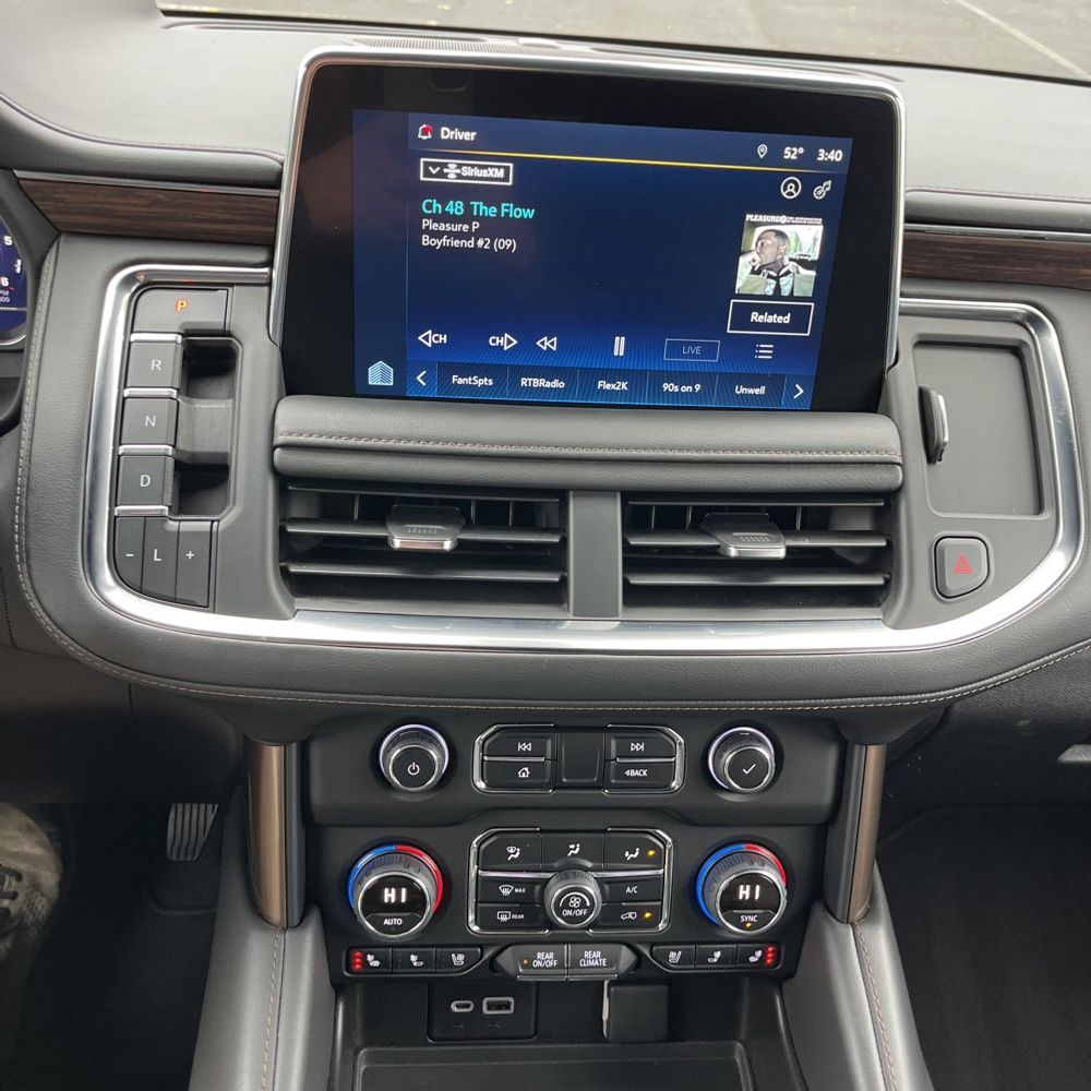 2022 Chevrolet Suburban High Country