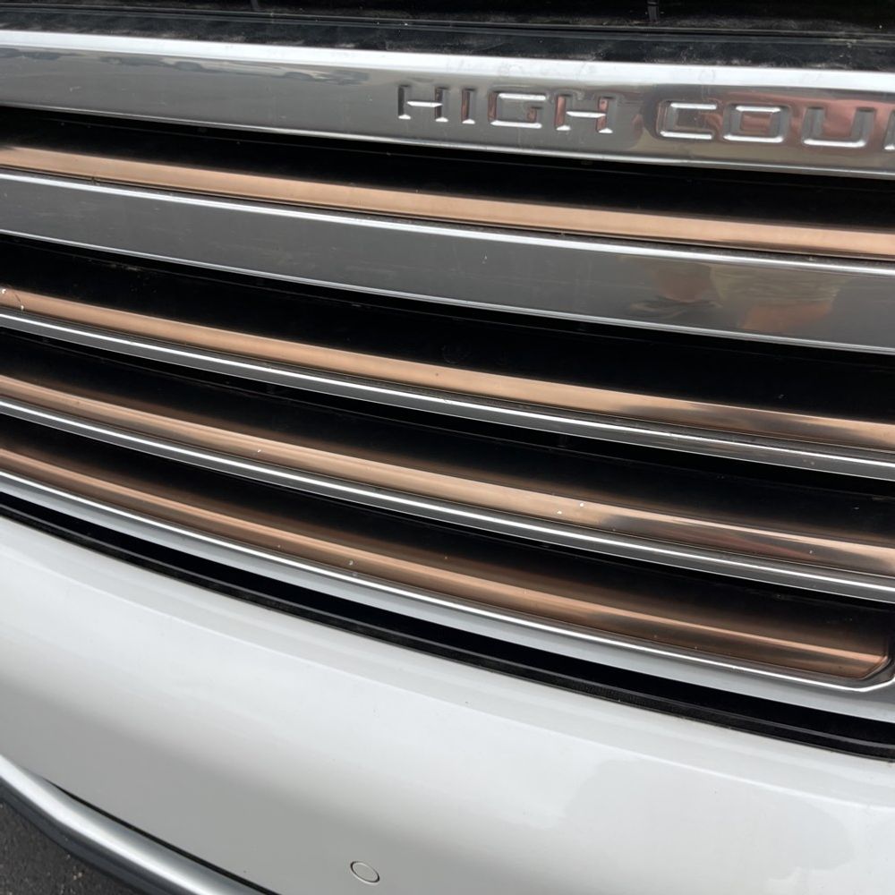 2022 Chevrolet Suburban High Country