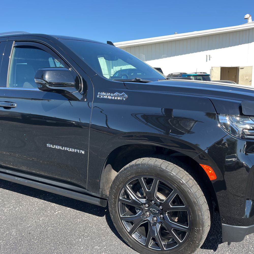 2023 Chevrolet Suburban High Country