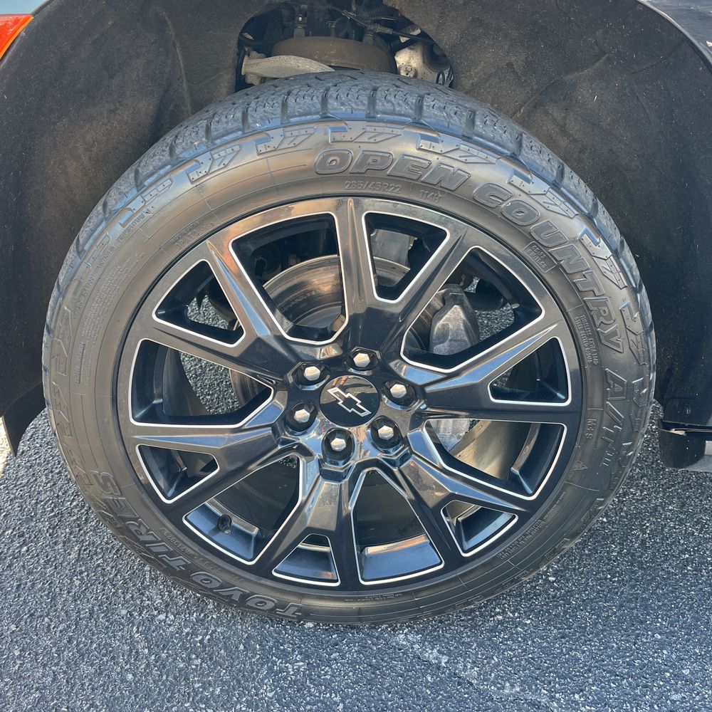 2023 Chevrolet Suburban High Country