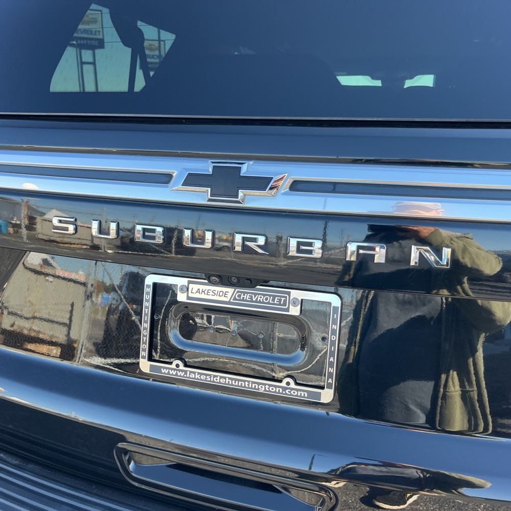 2023 Chevrolet Suburban High Country