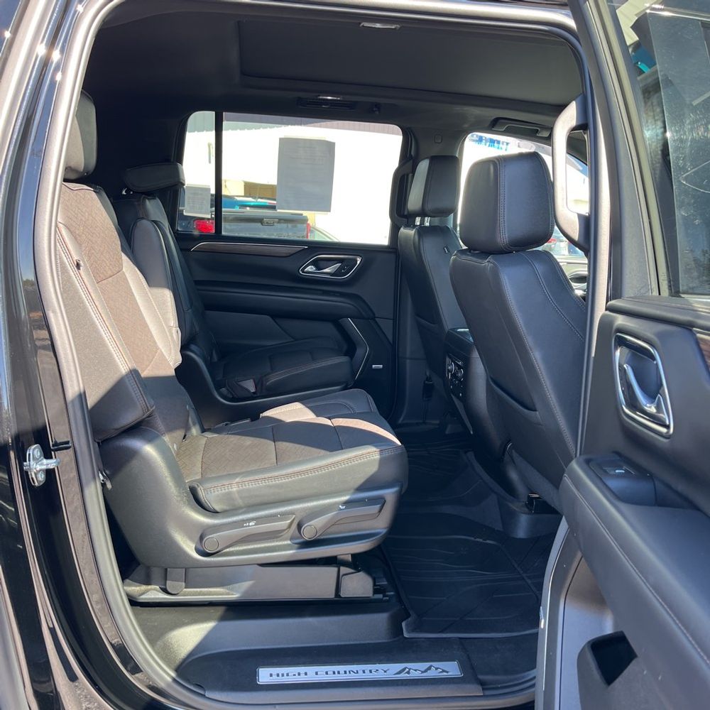 2023 Chevrolet Suburban High Country