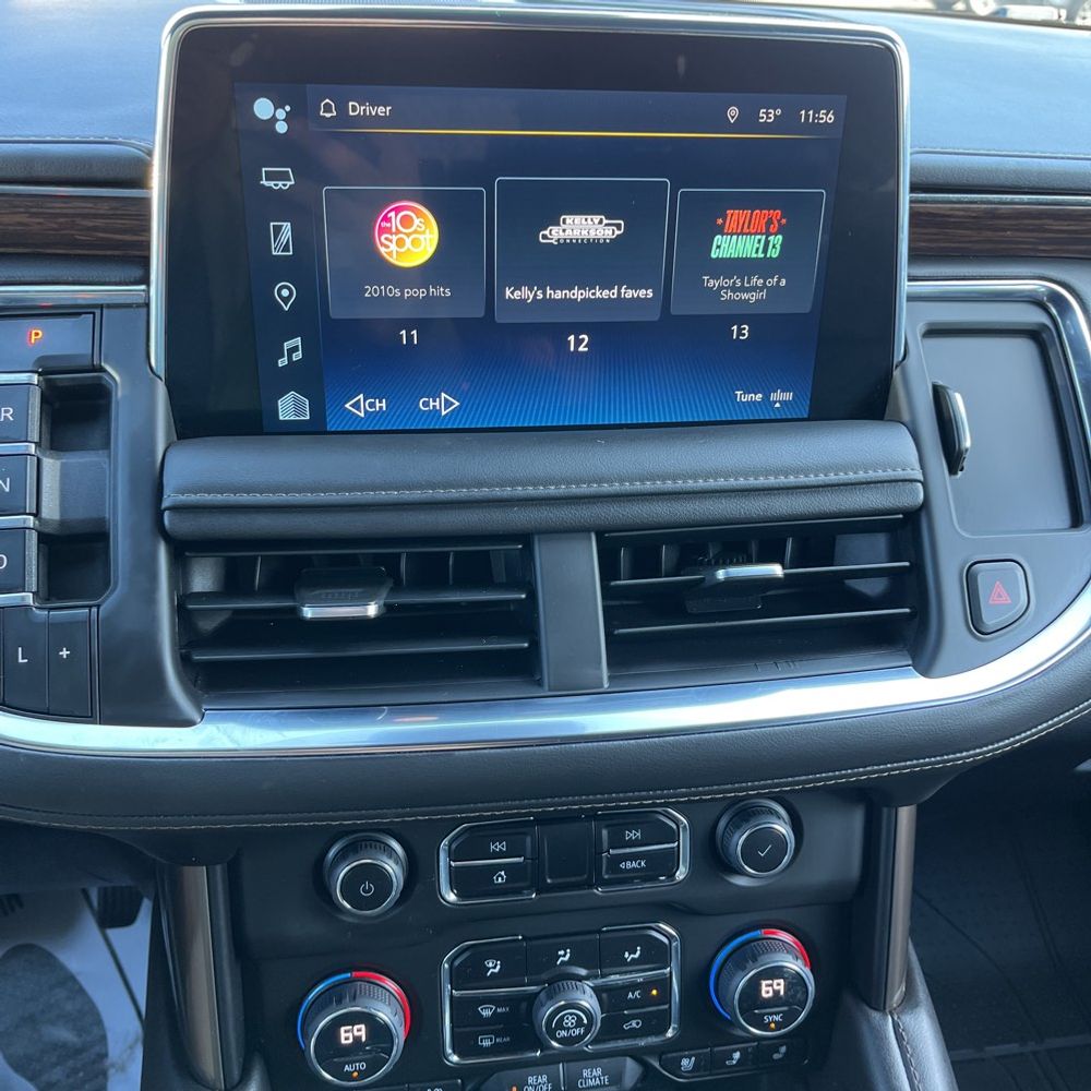 2023 Chevrolet Suburban High Country