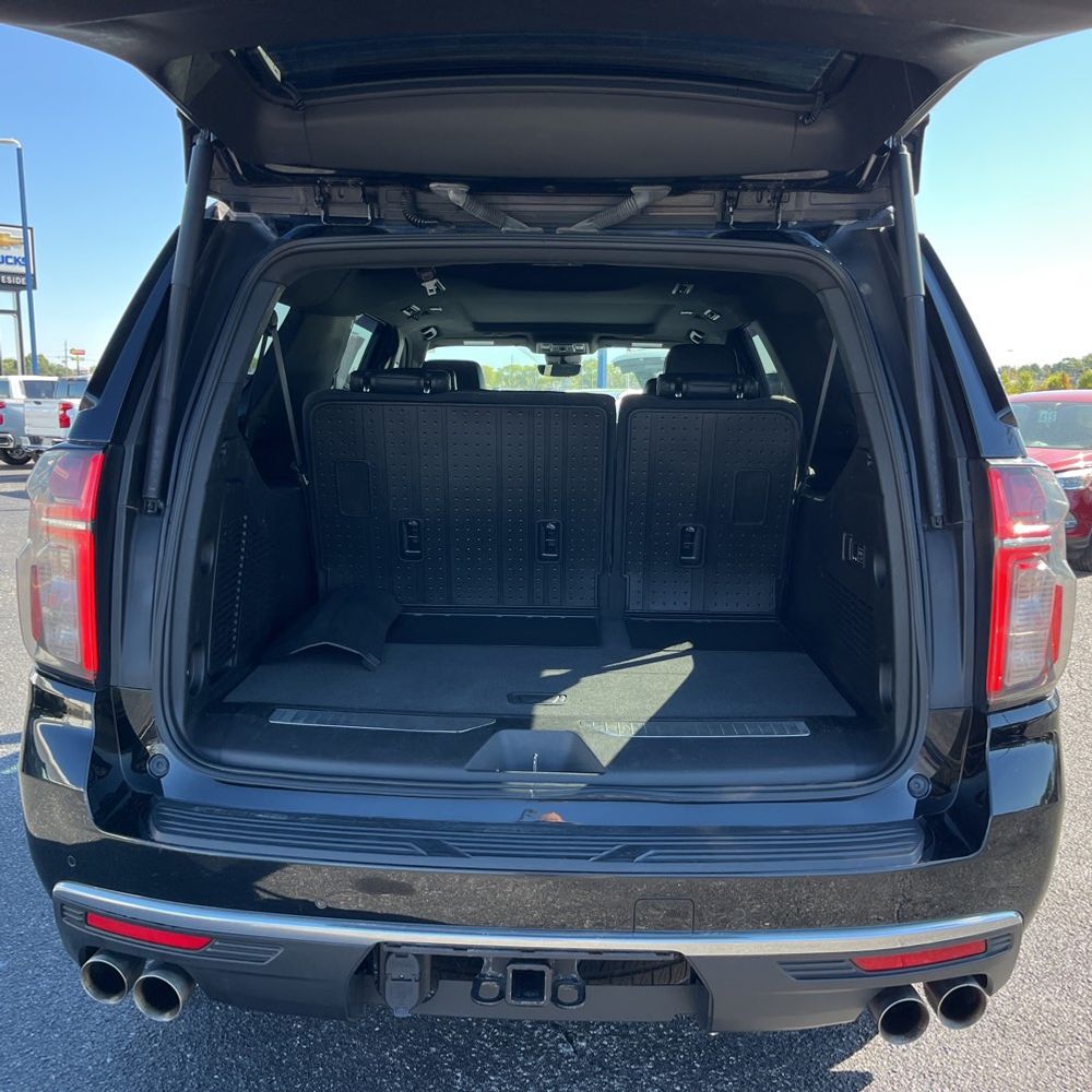 2023 Chevrolet Suburban High Country