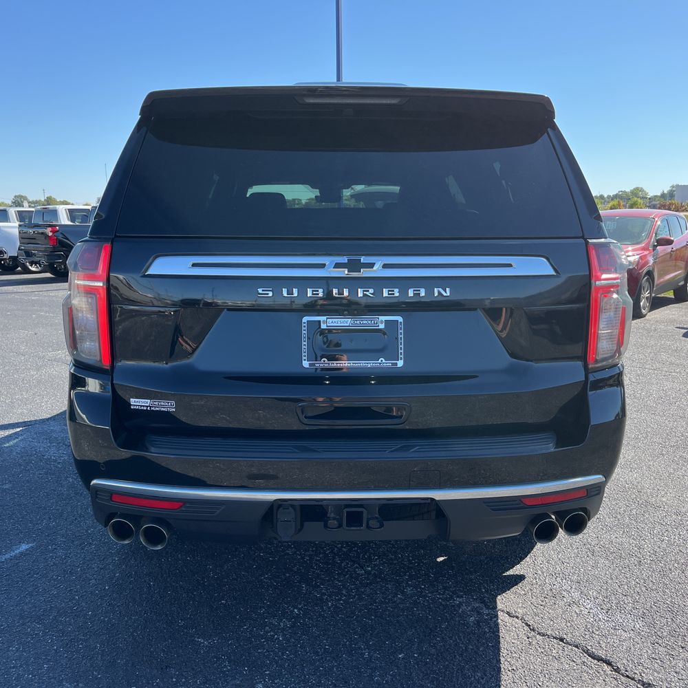 2023 Chevrolet Suburban High Country