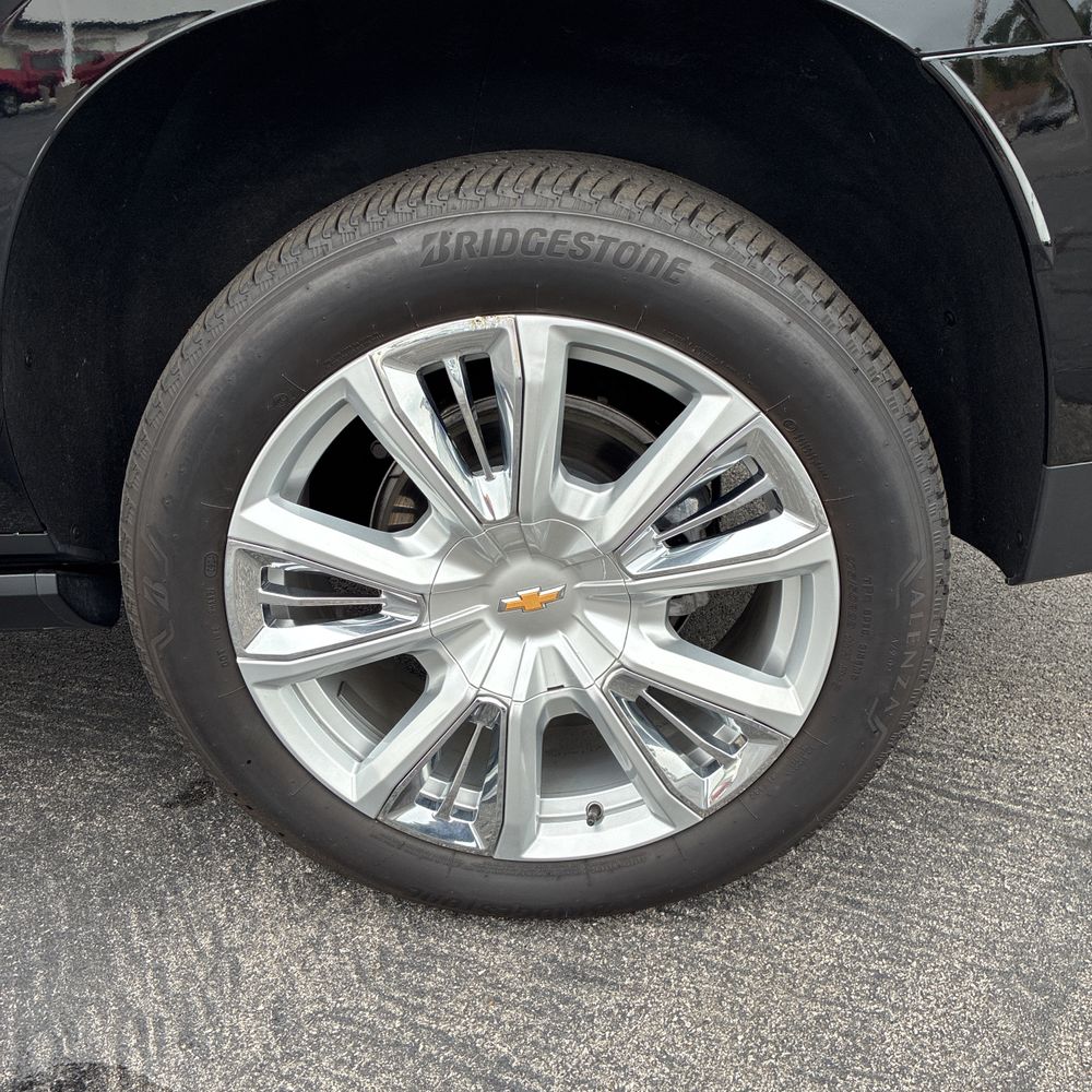 2024 Chevrolet Suburban High Country