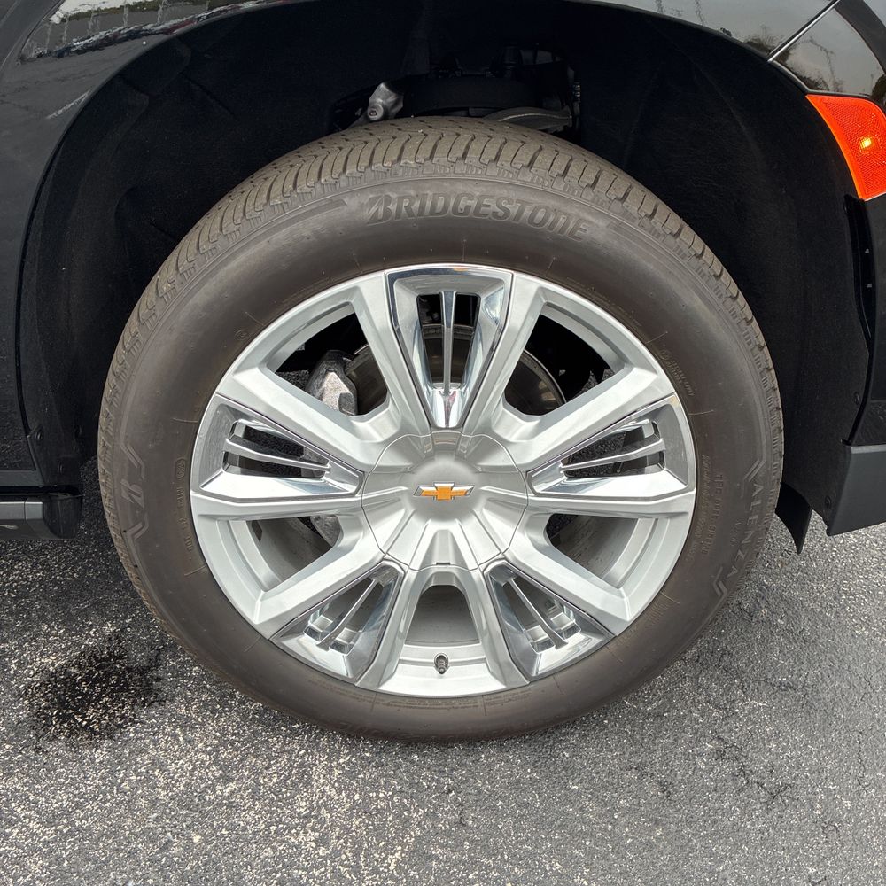 2024 Chevrolet Suburban High Country