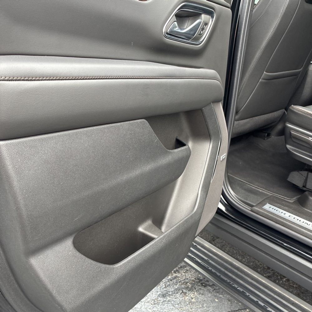 2024 Chevrolet Suburban High Country