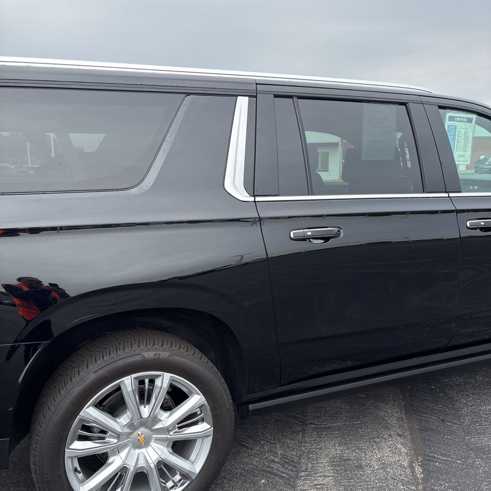 2024 Chevrolet Suburban High Country