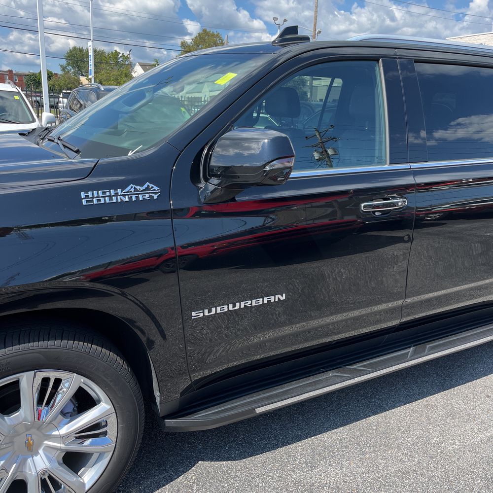2021 Chevrolet Suburban High Country