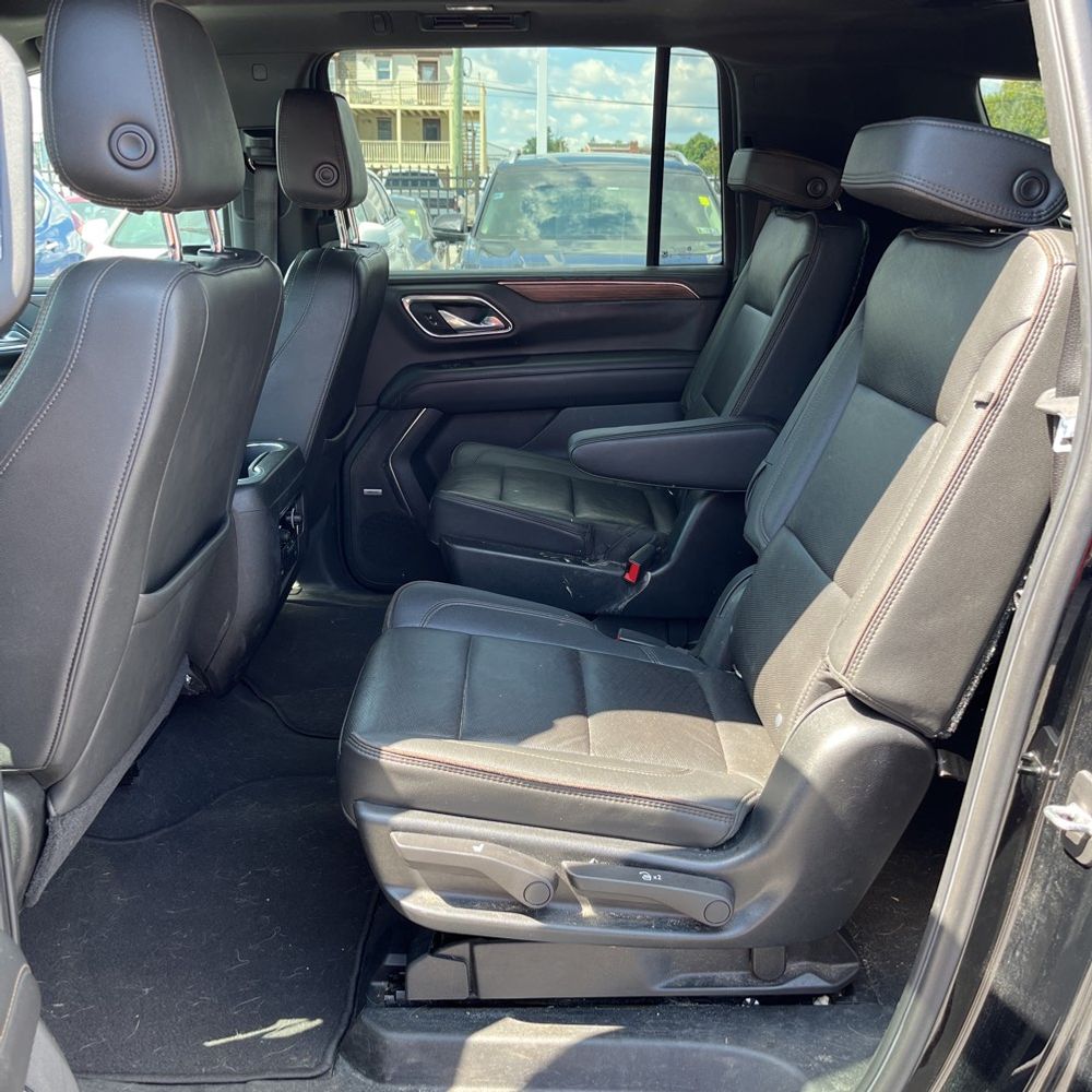 2021 Chevrolet Suburban High Country