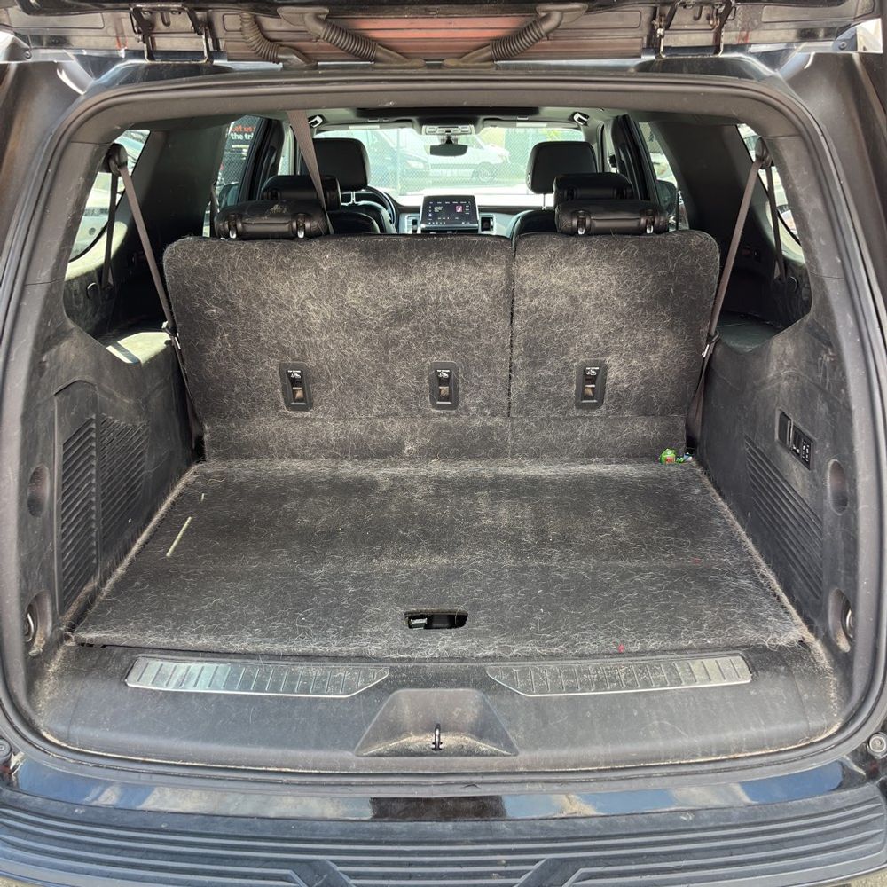 2021 Chevrolet Suburban High Country