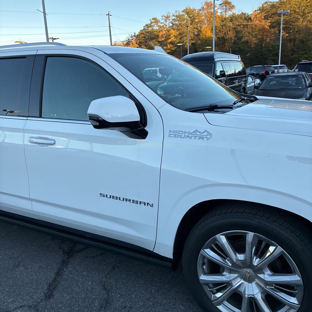 2022 Chevrolet Suburban High Country