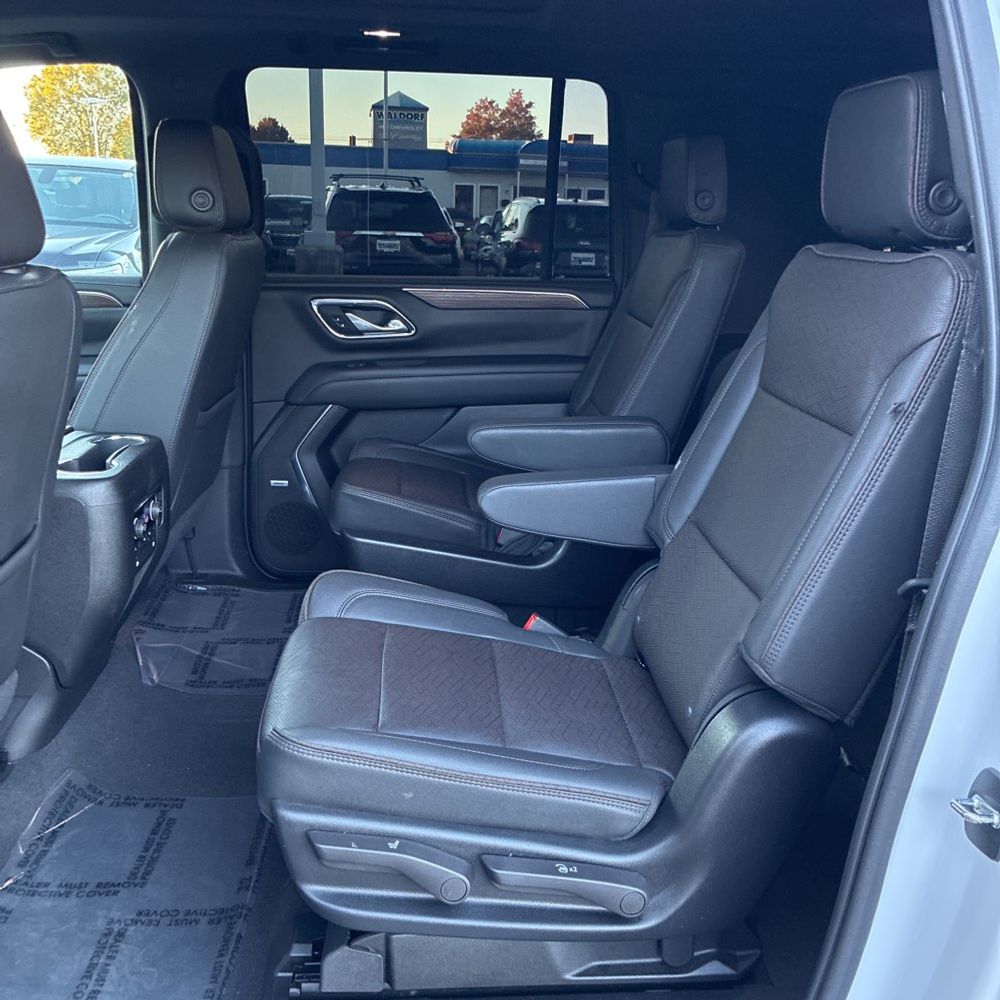 2022 Chevrolet Suburban High Country