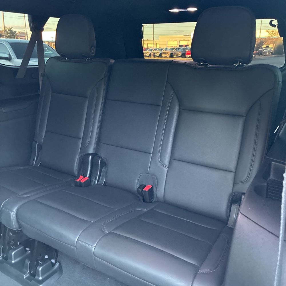 2022 Chevrolet Suburban High Country