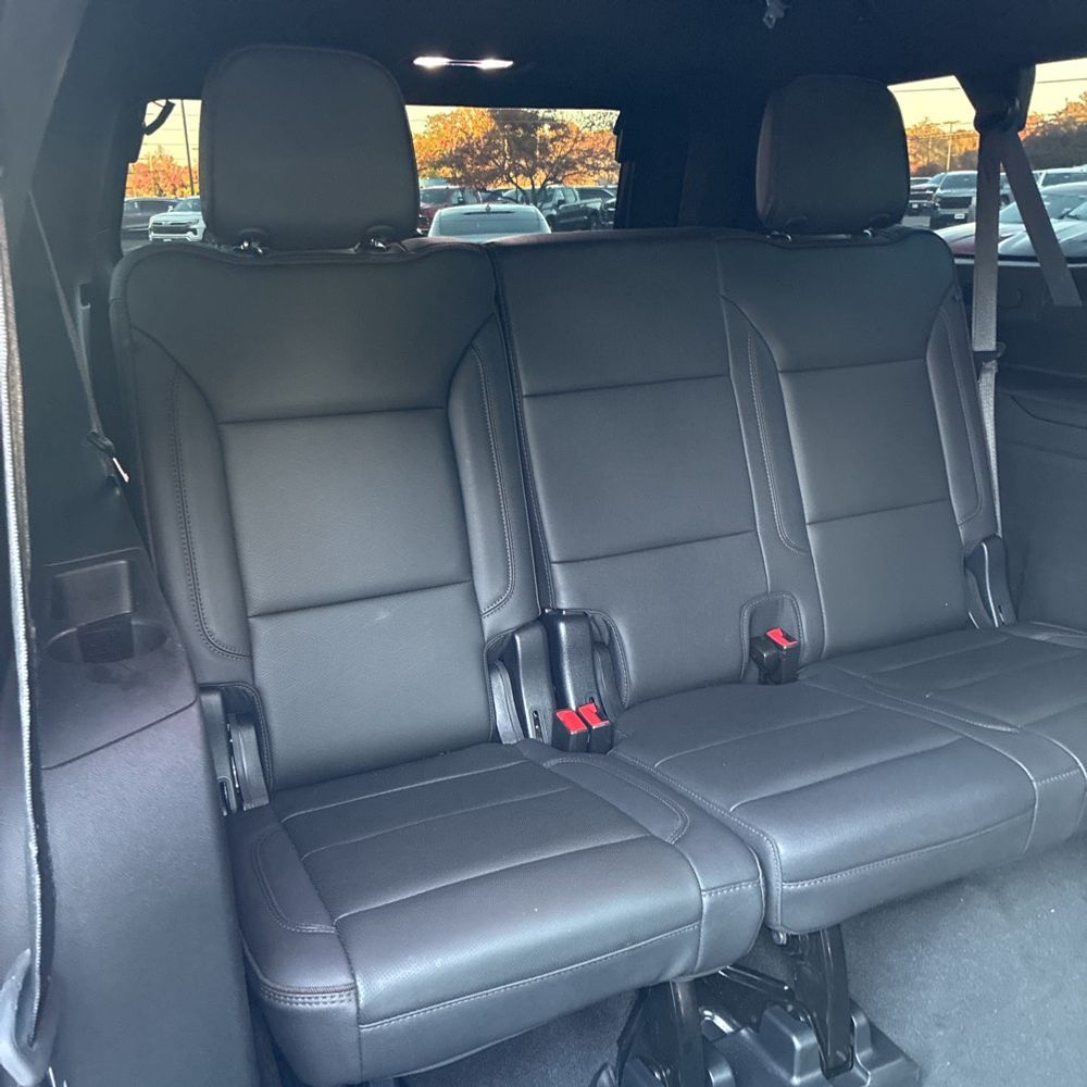 2022 Chevrolet Suburban High Country