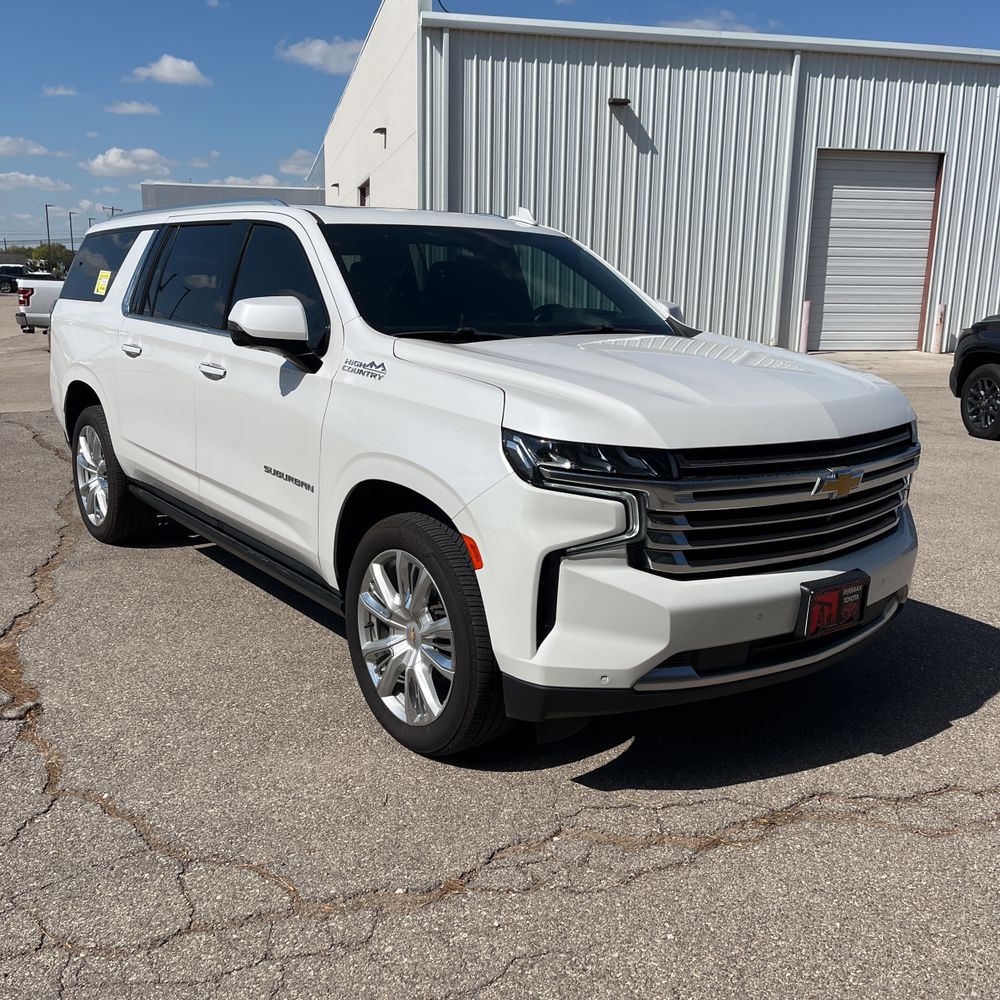 2023 Chevrolet Suburban High Country