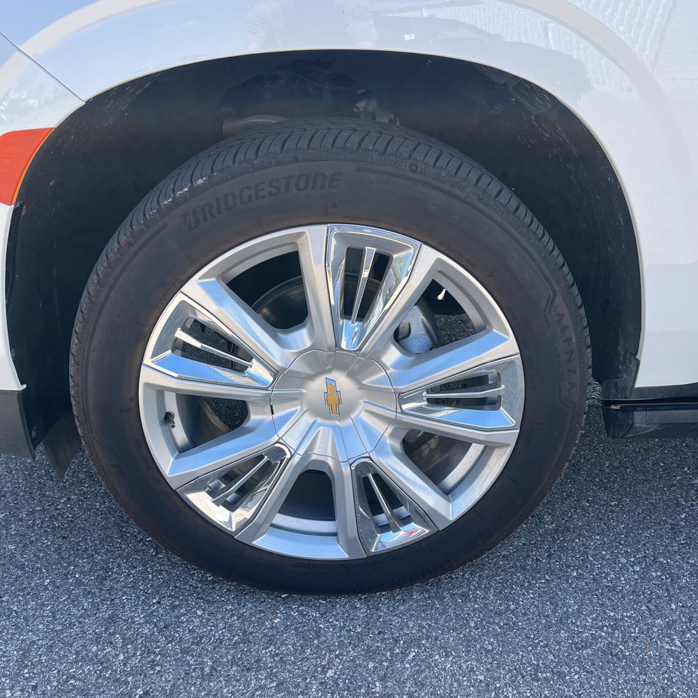 2023 Chevrolet Suburban High Country