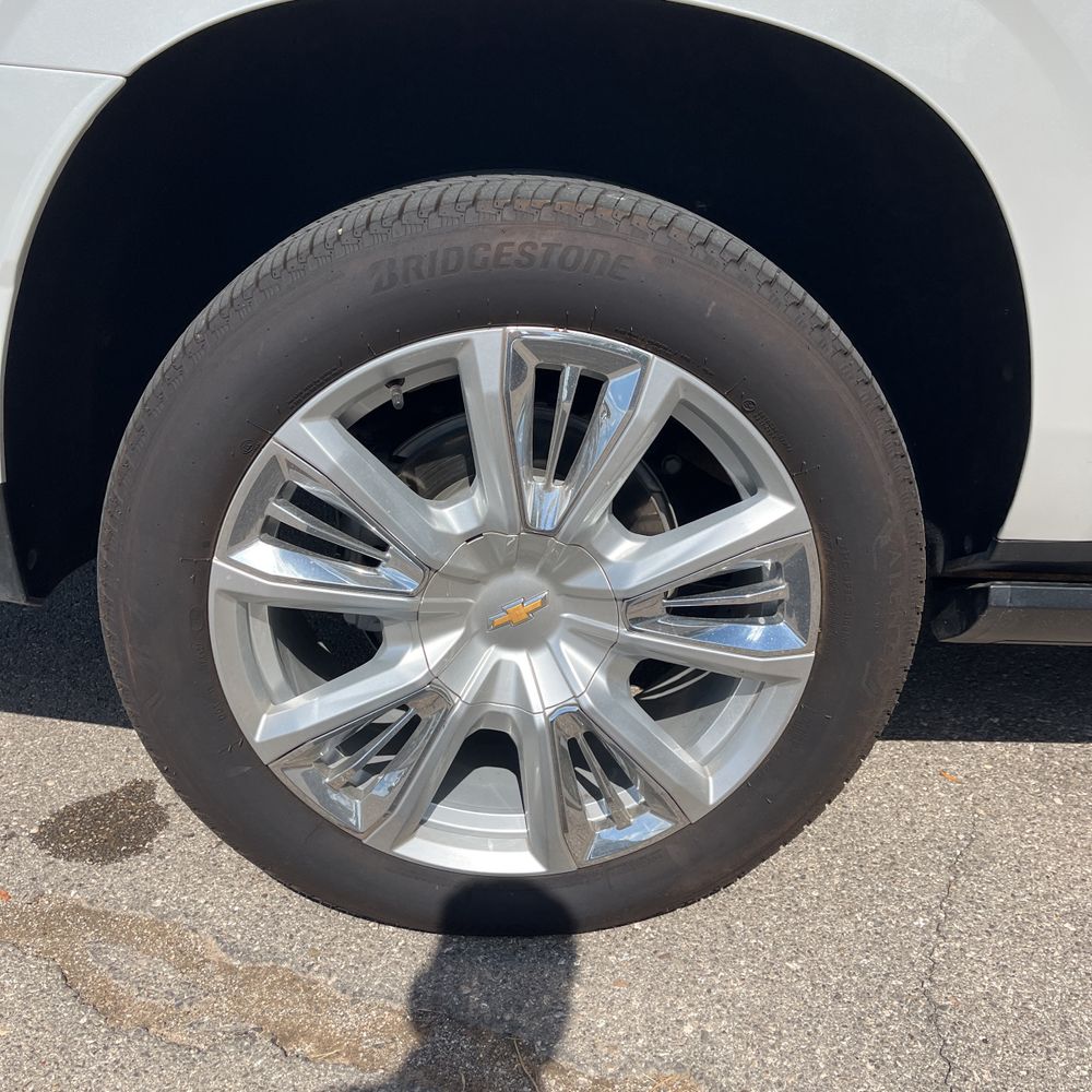 2023 Chevrolet Suburban High Country