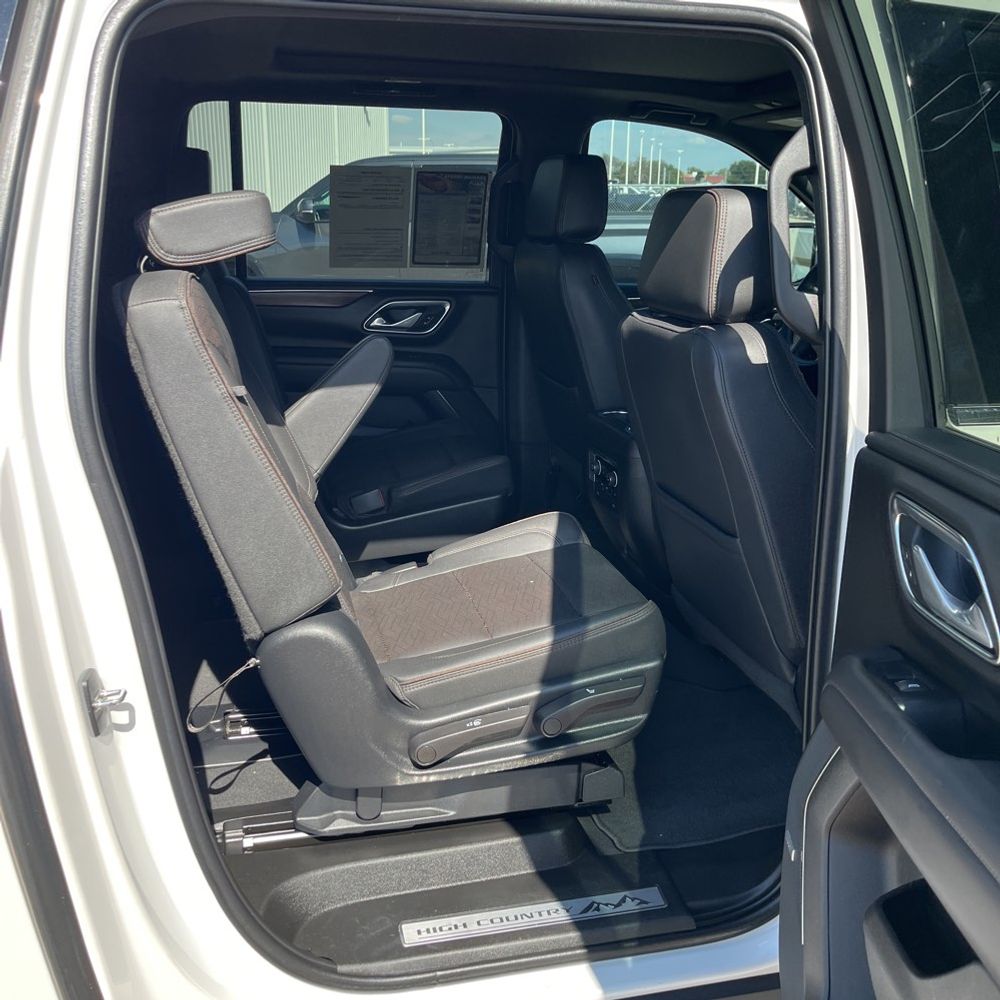 2023 Chevrolet Suburban High Country