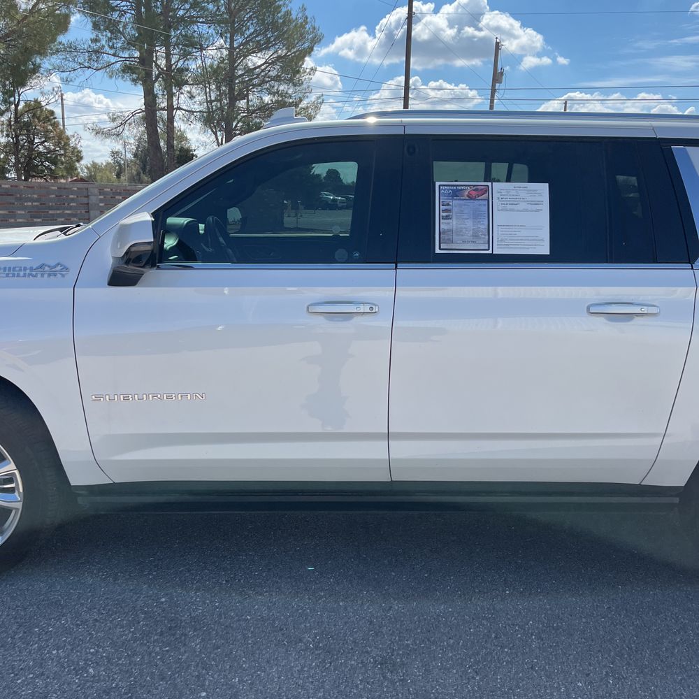 2023 Chevrolet Suburban High Country