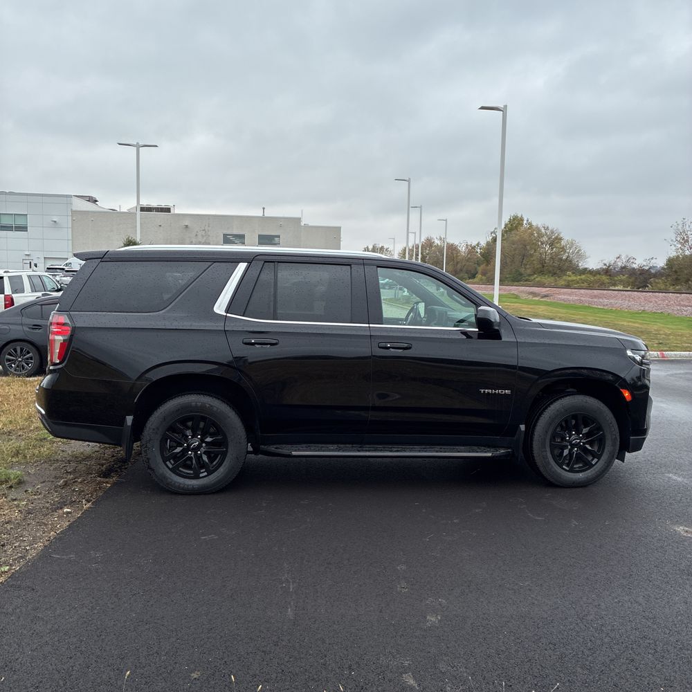 2022 Chevrolet Tahoe 1500 LS