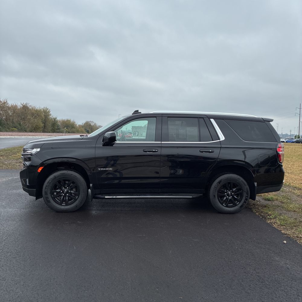 2022 Chevrolet Tahoe 1500 LS