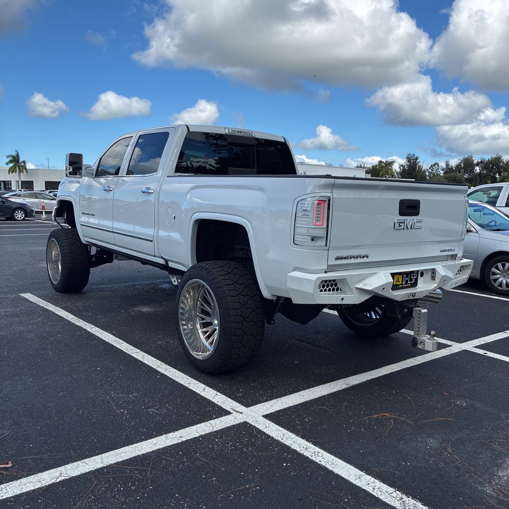 2019 GMC Sierra 2500HD Denali