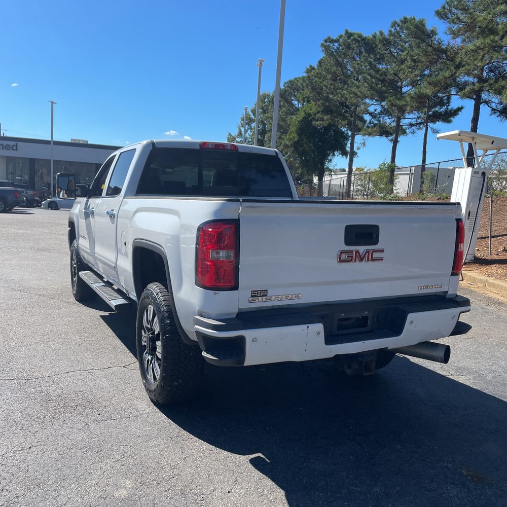 2019 GMC Sierra 2500HD Denali