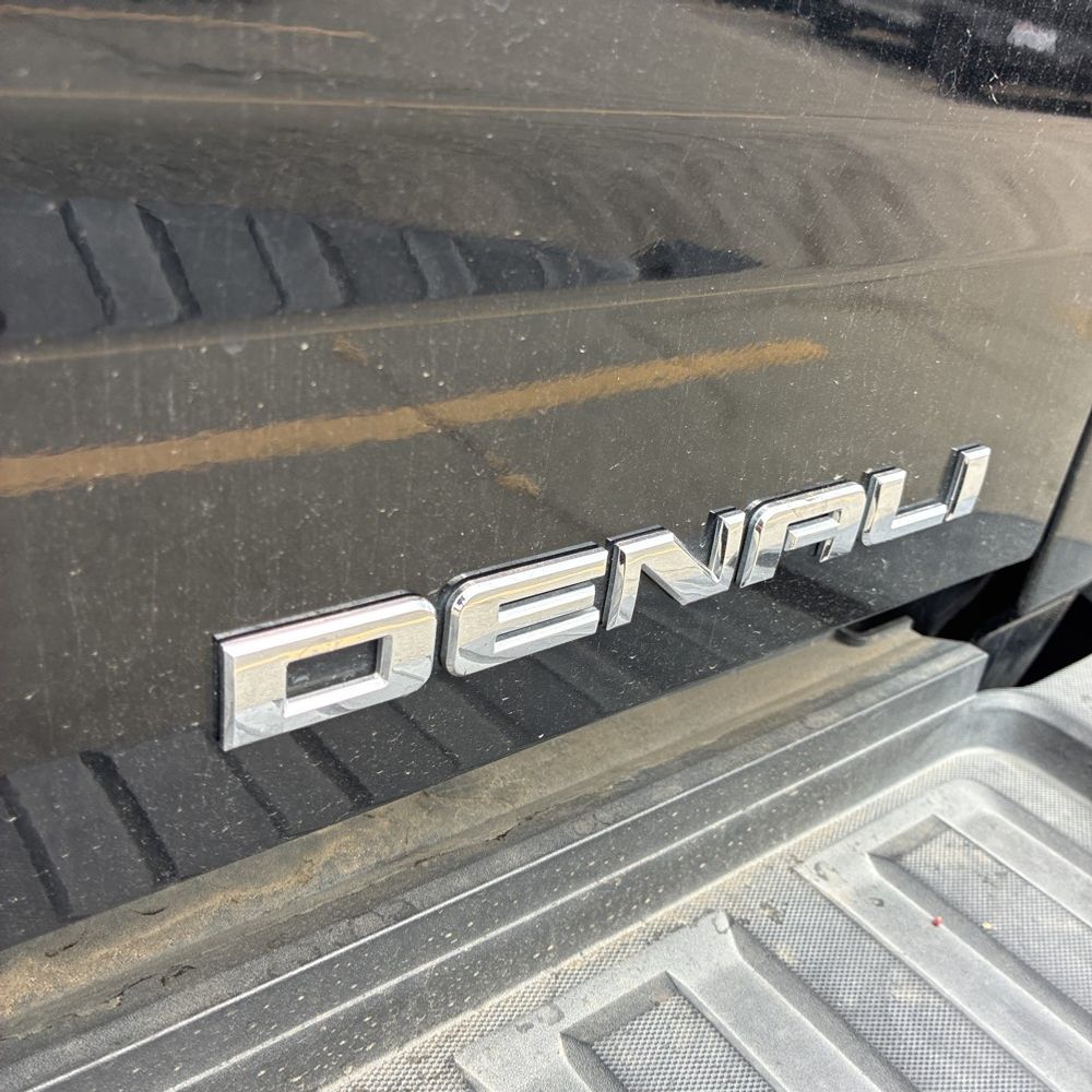 2017 GMC Sierra 2500HD Denali