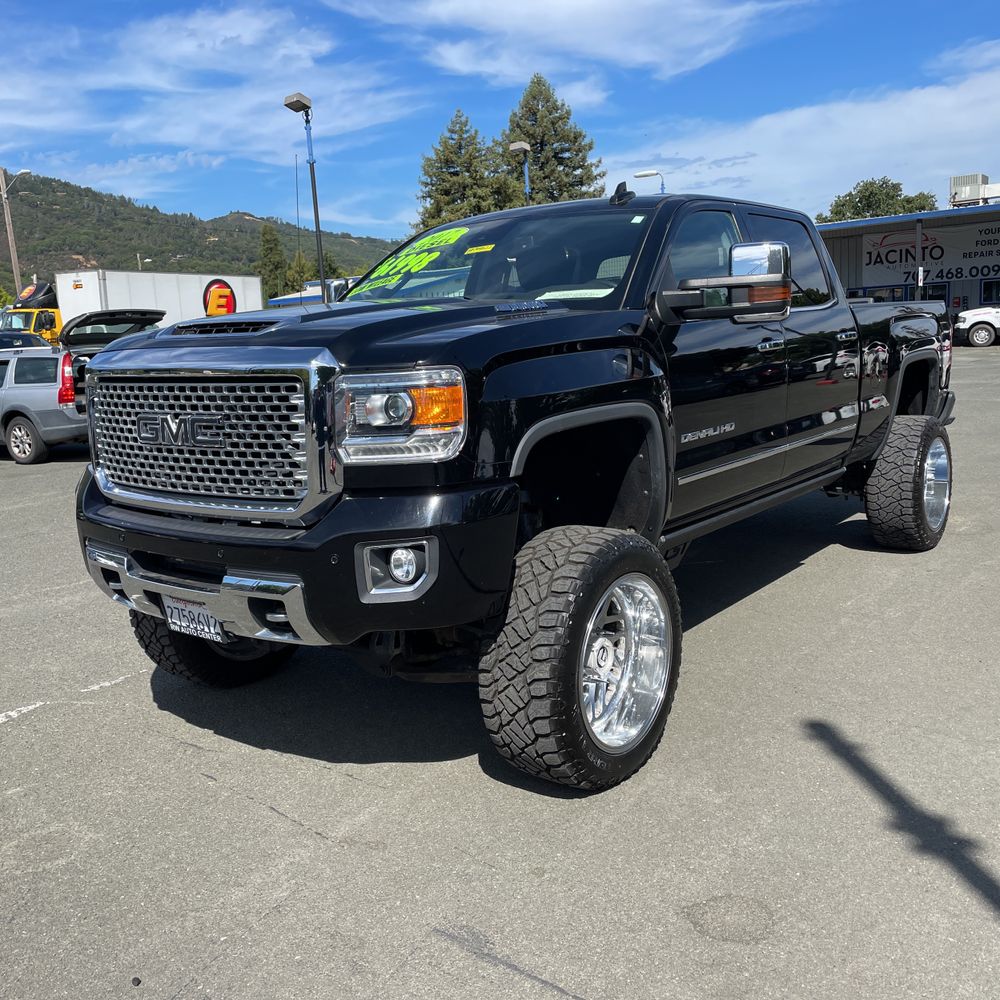 2017 GMC Sierra 2500HD Denali