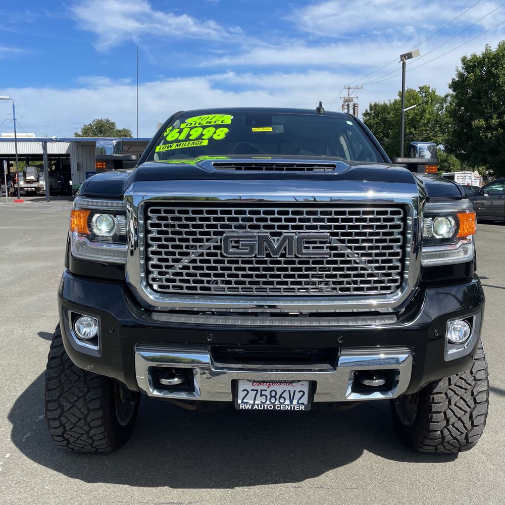 2017 GMC Sierra 2500HD Denali