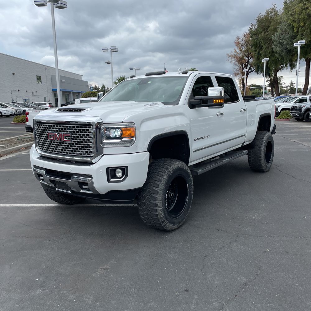 2017 GMC Sierra 2500HD Denali