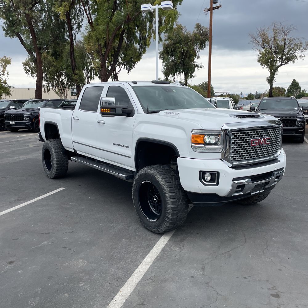 2017 GMC Sierra 2500HD Denali