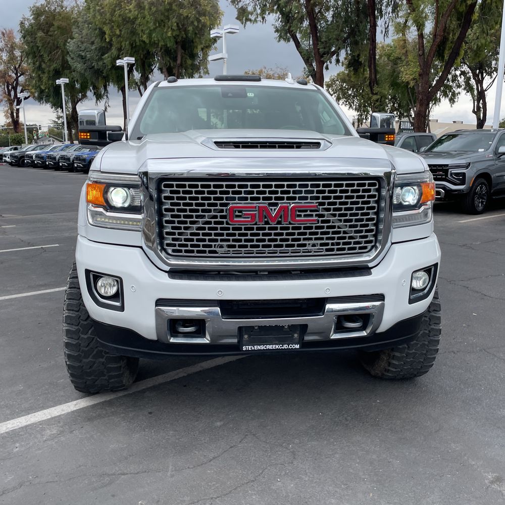 2017 GMC Sierra 2500HD Denali
