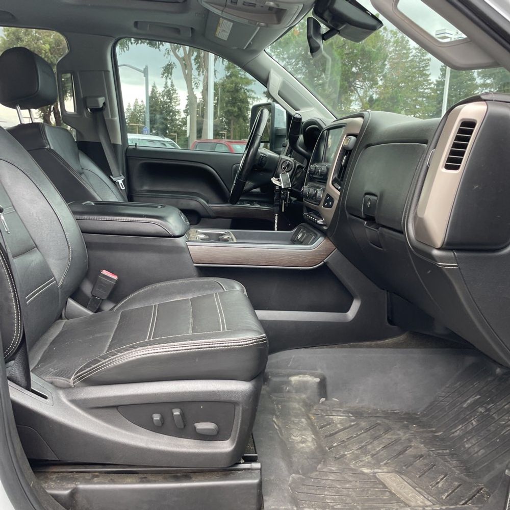 2017 GMC Sierra 2500HD Denali