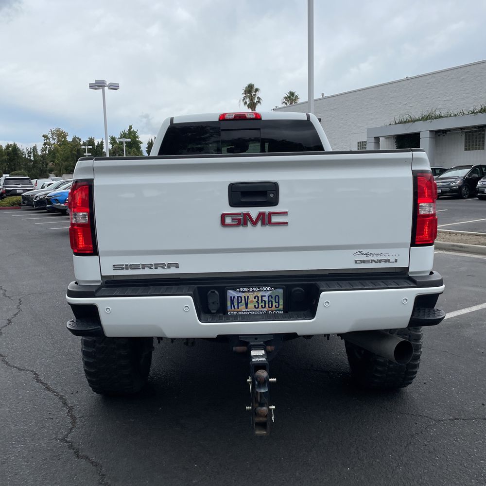 2017 GMC Sierra 2500HD Denali