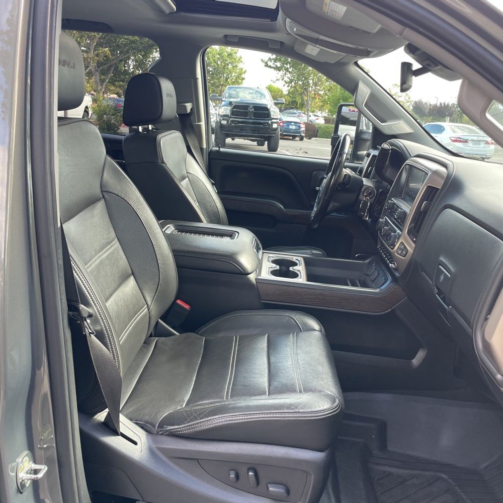 2018 GMC Sierra 2500HD Denali
